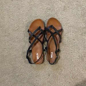 MIA Lynn sandals
